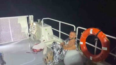 YÜZEREK YUNMAN ADALARINA GİTMEK İÇİN