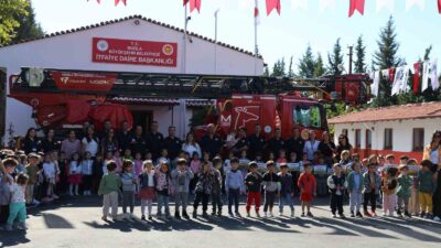 İTFAİYE HAFTASINDA MİNİKLERE İTFAİYE EĞİTİMİ