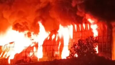 TERSANELER BÖLGESİNDE BÜYÜK YANGIN