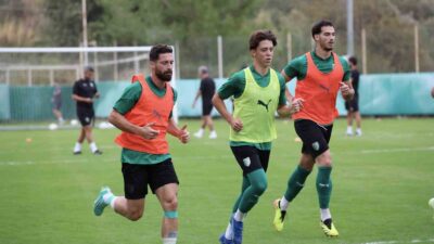 BODRUM FK TARAFTARI ÖNÜNDE 3