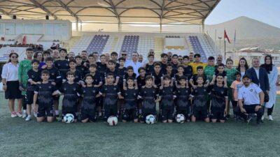 YK ENERJİ’DEN MİLASLI GENÇ FUTBOLCULARA