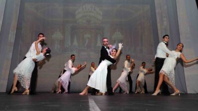 ‘ATA’YLA SON DANS’ İZLEYİCİLERİ BÜYÜLEDİ