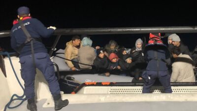 6'SI ÇOCUK 16 GÖÇMEN YAKALANDI