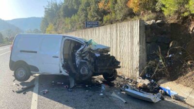 MARMARİS’TE TRAFİK KAZASI 1 YARALI