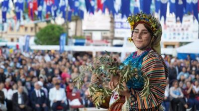 MİLAS’TA ZEYTİN HASAT ŞENLİĞİ İÇİN