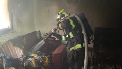 ENİZLİ’NİN PAMUKKALE İLÇESİNDE YANAN EVDE