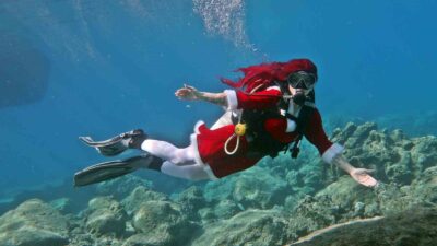 FETHİYE’DE NOEL RUHU DENİZİN ALTINDA