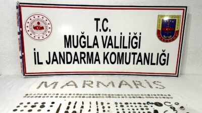 MARMARİS’TE TARİHİ ESER KAÇAKÇILARI JANDARMAYA
