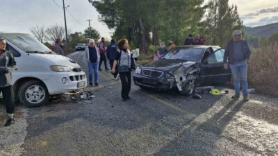 MUĞLA'NIN MİLAS İLÇESİNDE MİNİBÜS İLE