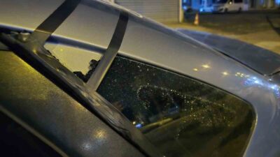 MİLAS’TA KIRMIZI IŞIKTA BEKLEYEN ARAÇLARA