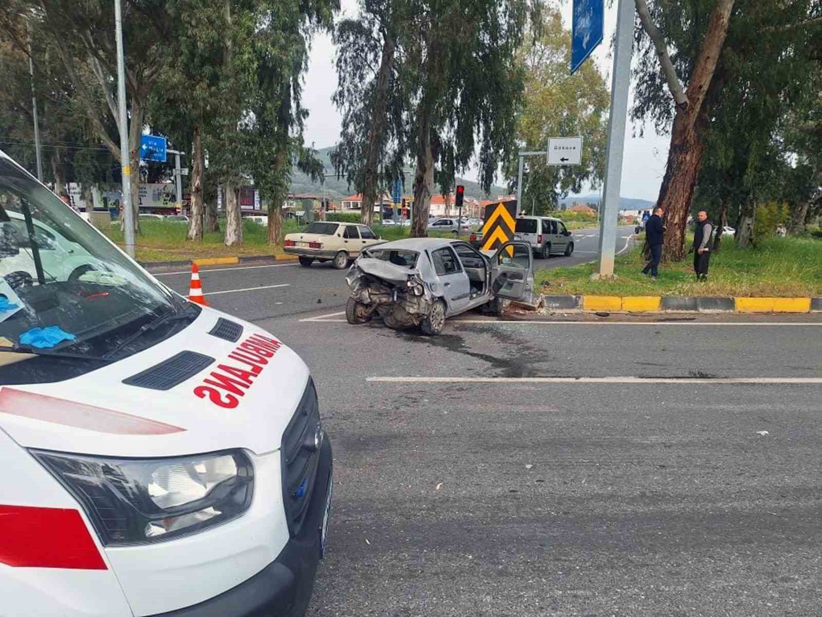 Muğla-Antalya karayolu Gökova kavşağında