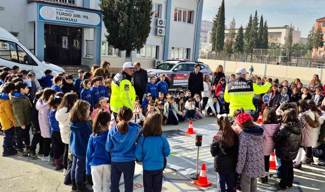Trafik jandarmasından öğrencilere eğitim Muğla İl Jandarma Komutanlığı