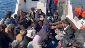 Bodrum’da 8’i çocuk 23 düzensiz göçmen yakalandı
