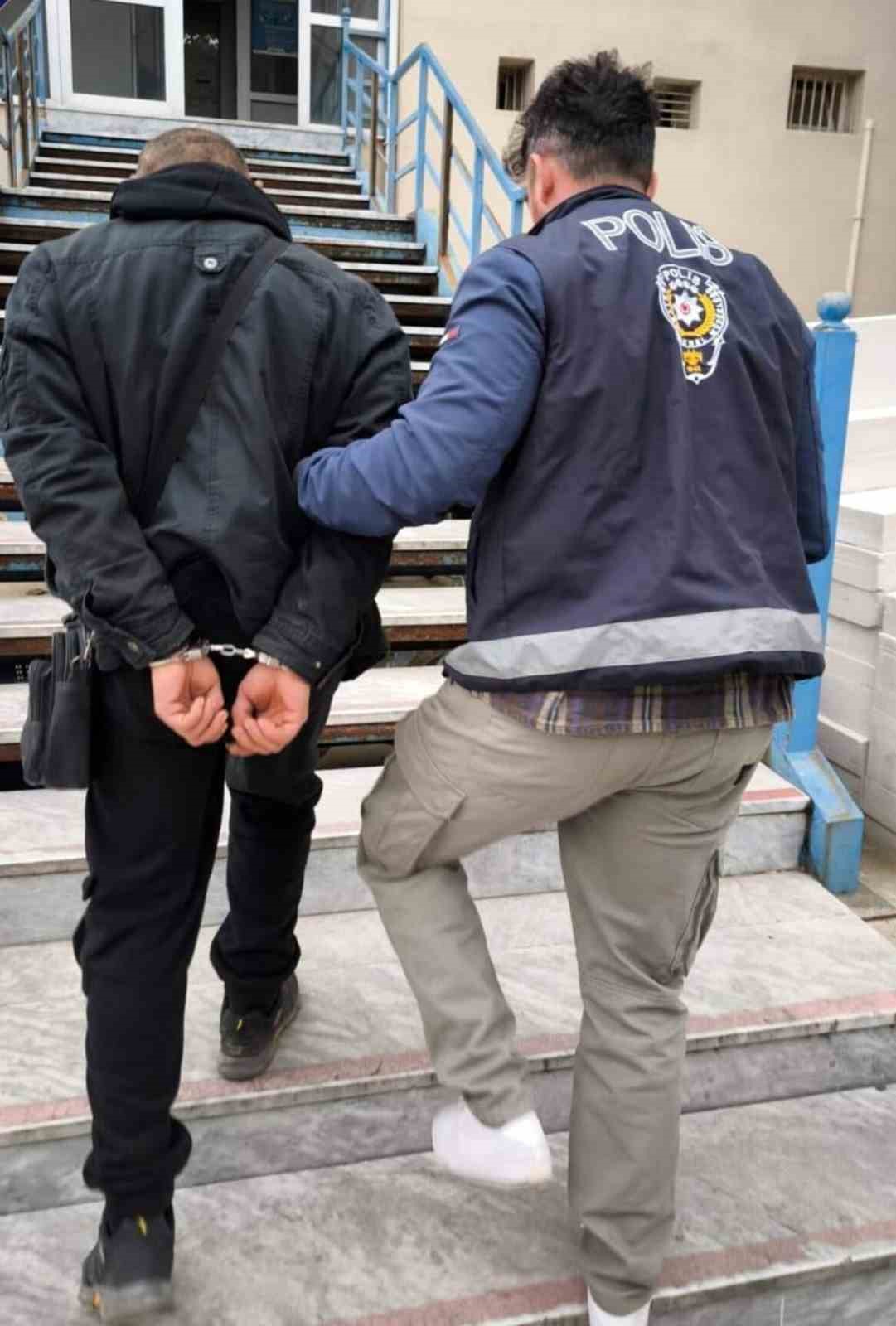 Kesinleşmiş hapis cezası bulunan 6 şahıs yakalandı Muğla Emniyet Müdürlüğü ekipleri,