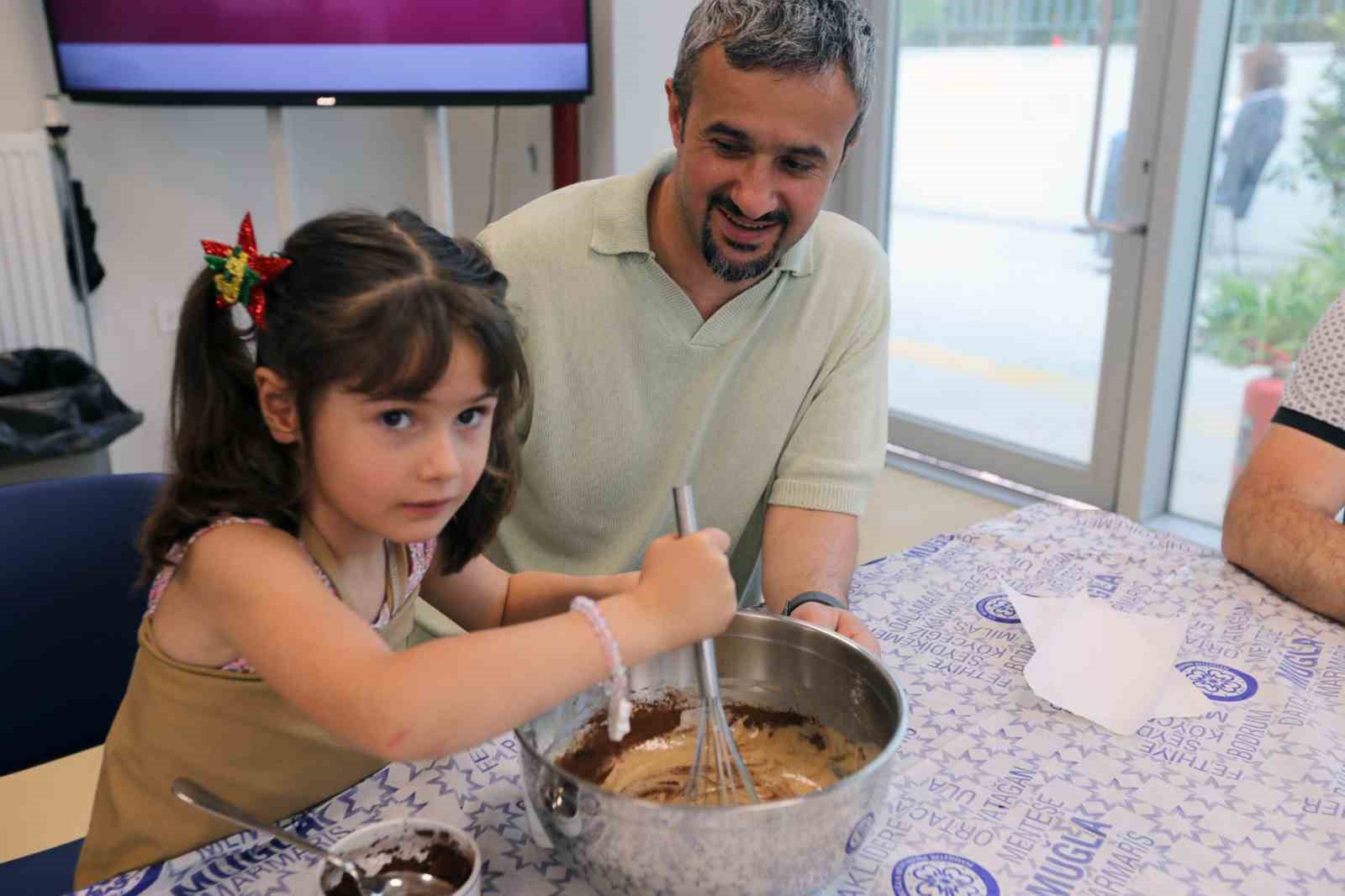 Minik şeflerden Annelere tatlı sürpriz Muğla Büyükşehir Belediyesi, Aile