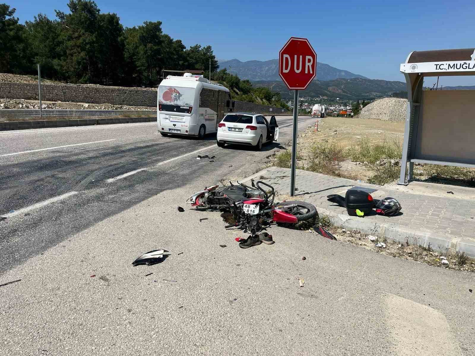 Muğla’nın Seydikemer ilçesinde motosiklet