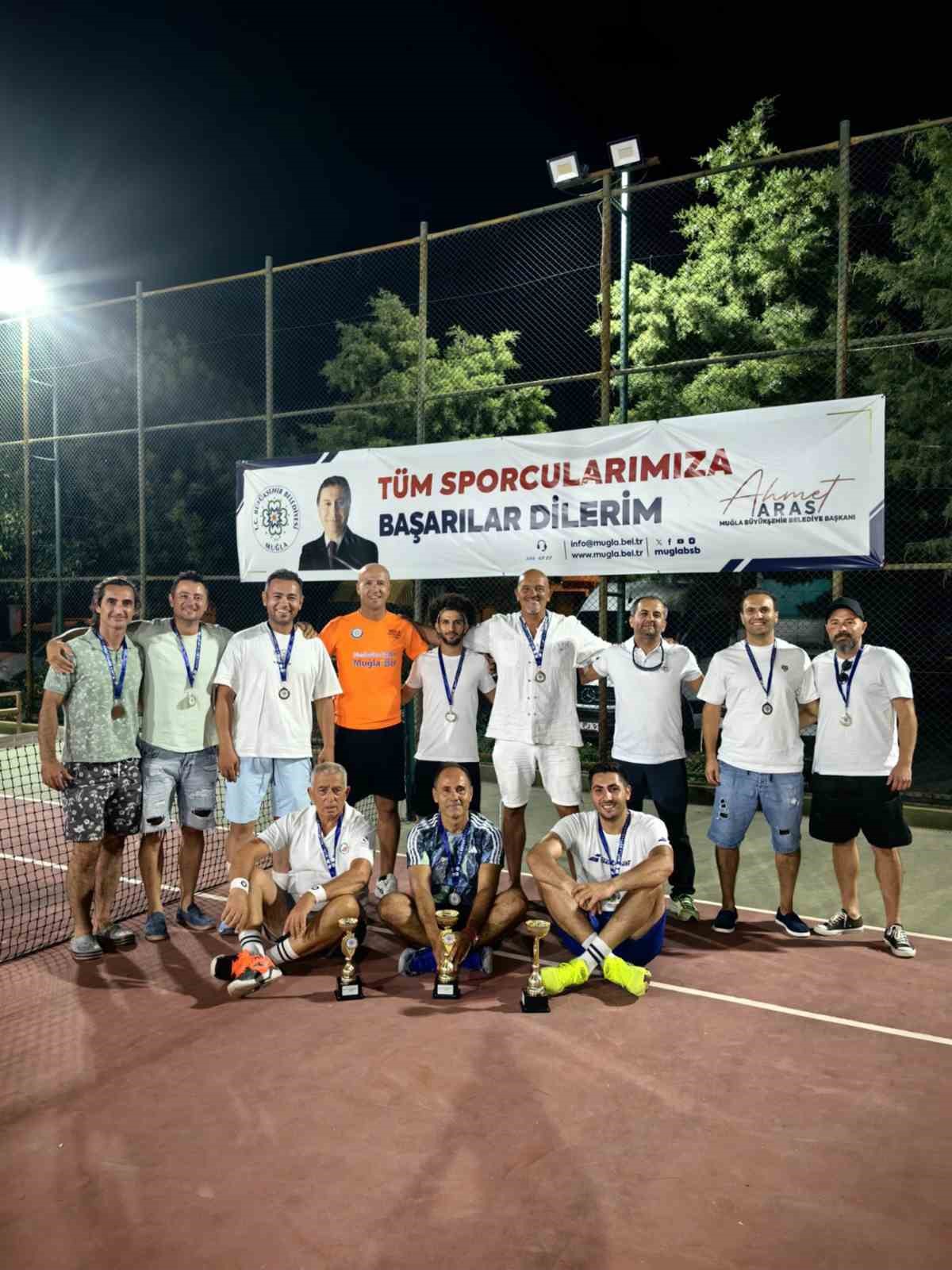 Babalar Günü’nde Tenis turnuvası sona erdi Muğla Büyükşehir Belediyesi tarafından