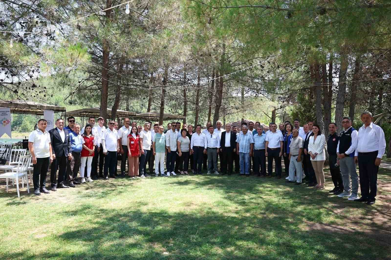 Başkan Aras Ula’da muhtarlar ve STK’ları dinledi Kıyı Ege Belediyeler Birliği