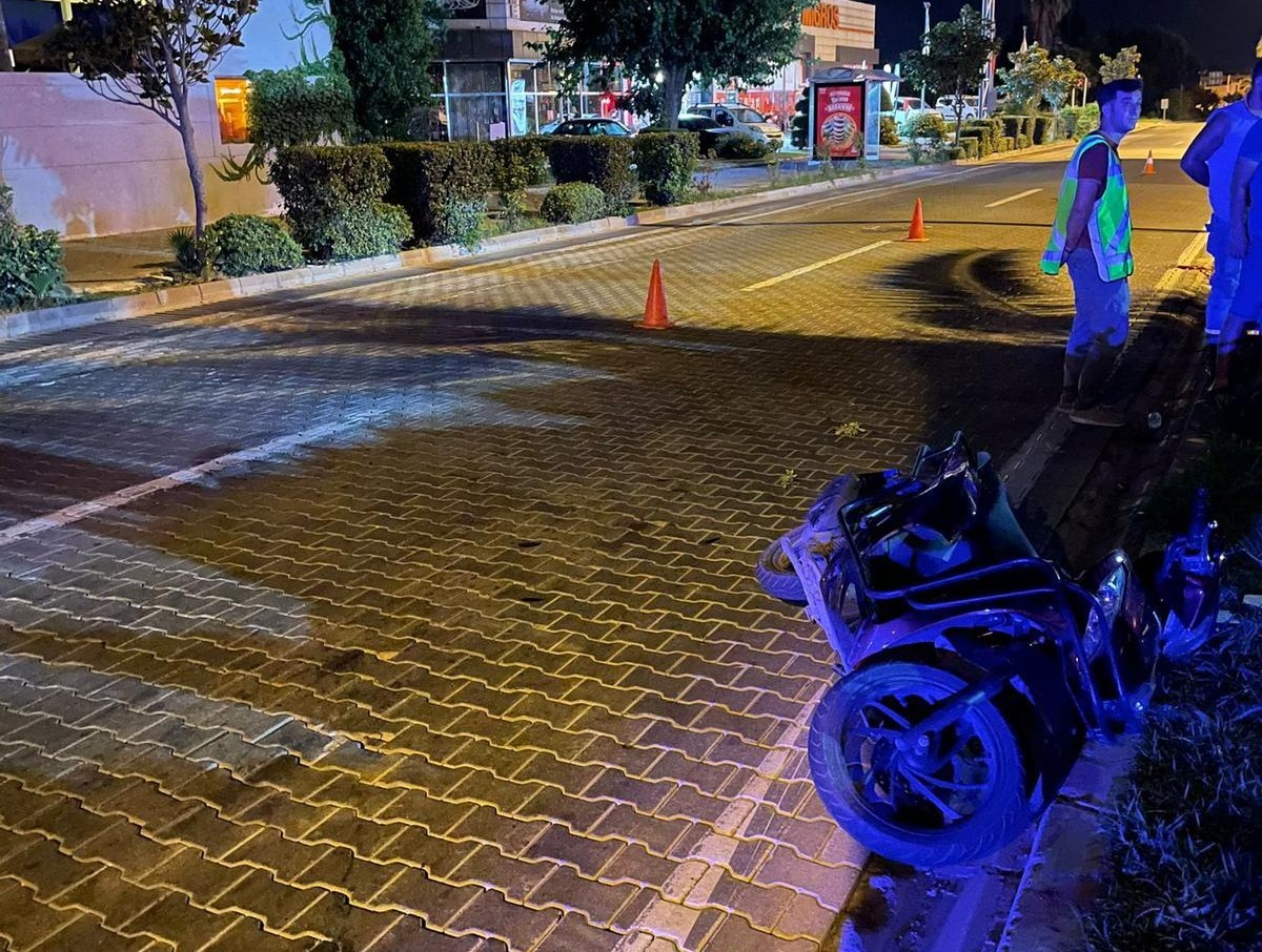 Motosikleti ile kaza yapan genç hayatını kaybetti Muğla’nın Marmaris ilçesinde motosikleti