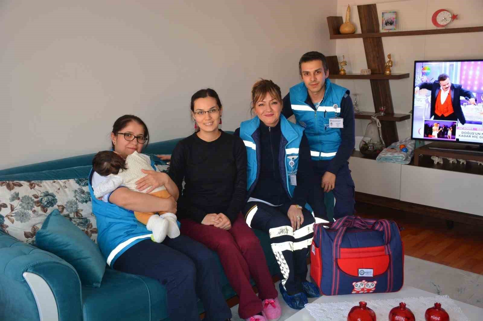 Muğla Büyükşehir, ailelerin mutluluğuna ortak oluyor Muğla Büyükşehir Belediyesi, bebek