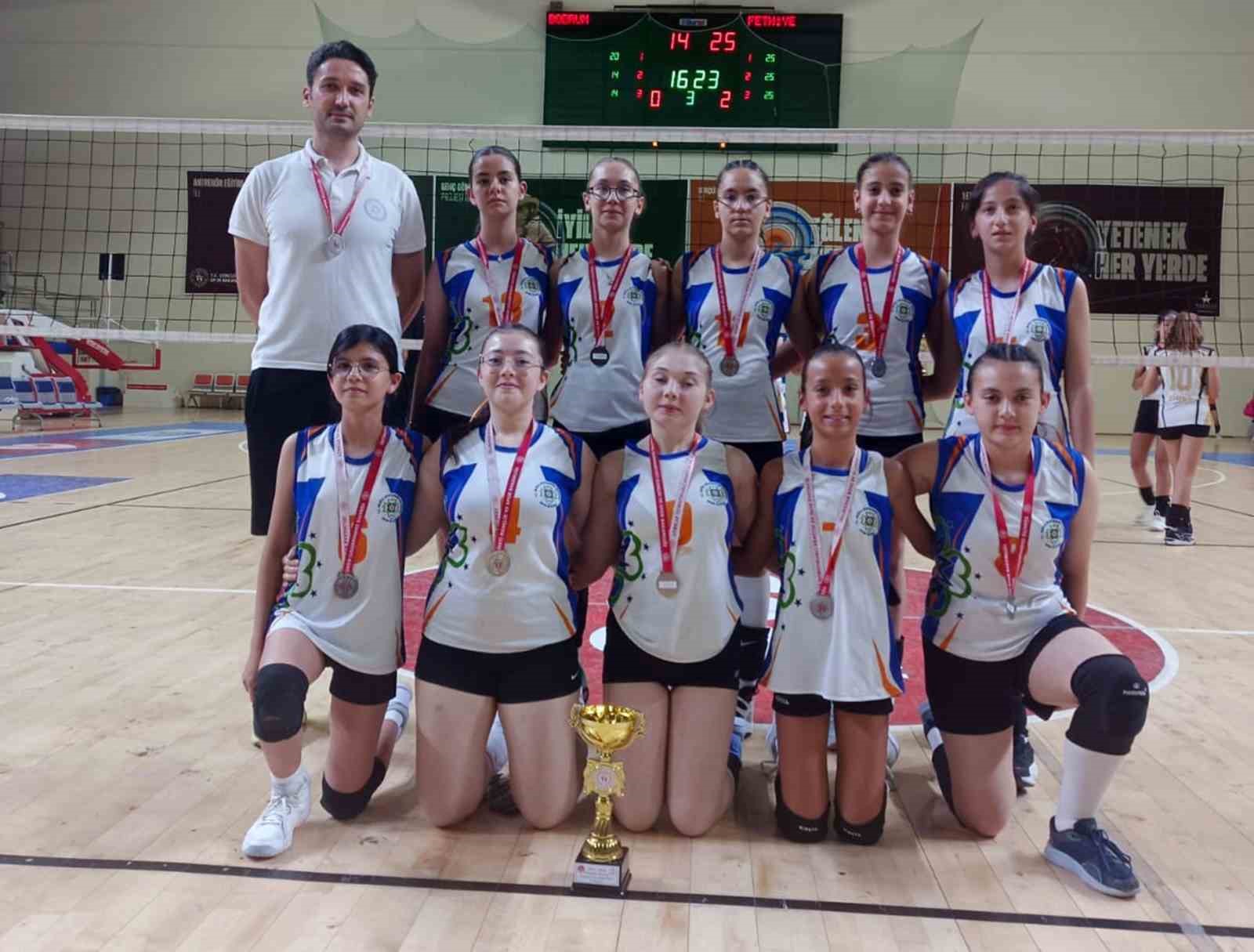Muğla Büyükşehir’in Voleybol takımlarından çifte başarı 2024-2025 sezonunda Muğla’da düzenlenen