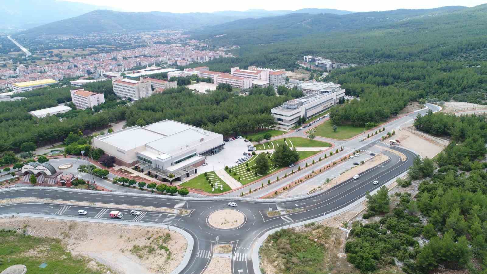 Muğla’da ilk yetkili kurum MSKÜ’deki bilirkişilik eğitimlerine yoğun ilgi Muğla Sıtkı Koçman Üniversitesi