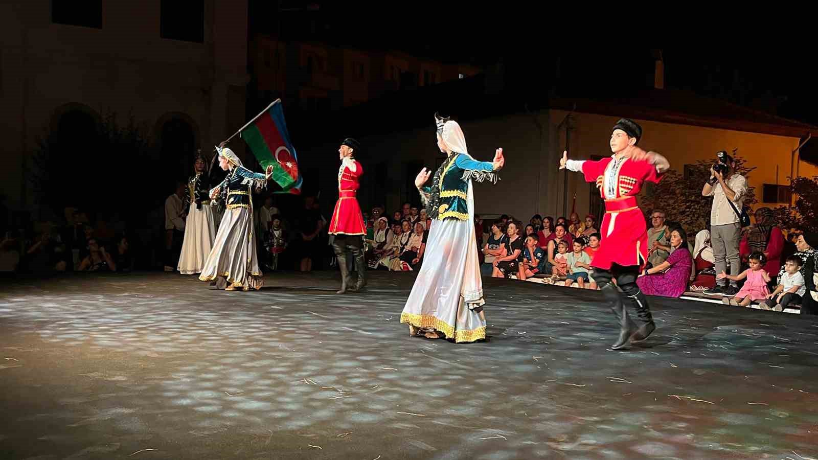 Menteşe’de ‘İki Devlet Tek Millet’ Coşkusu Kardeş ülke Azerbaycan ekibi,
