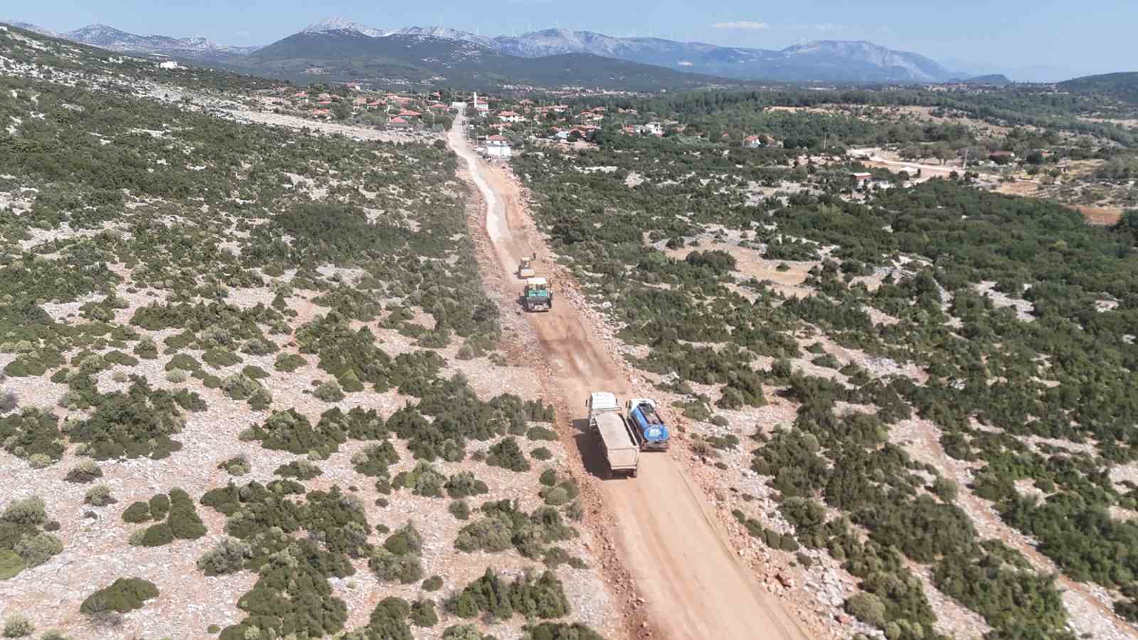 Muğla Büyükşehir’den Menteşe kırsalına 36,5 Milyon TL’lik yol yatırımı Muğla Büyükşehir Belediyesi, kırsal