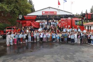 İtfaiye Haftasında Küçük Kahramanlar Sahada