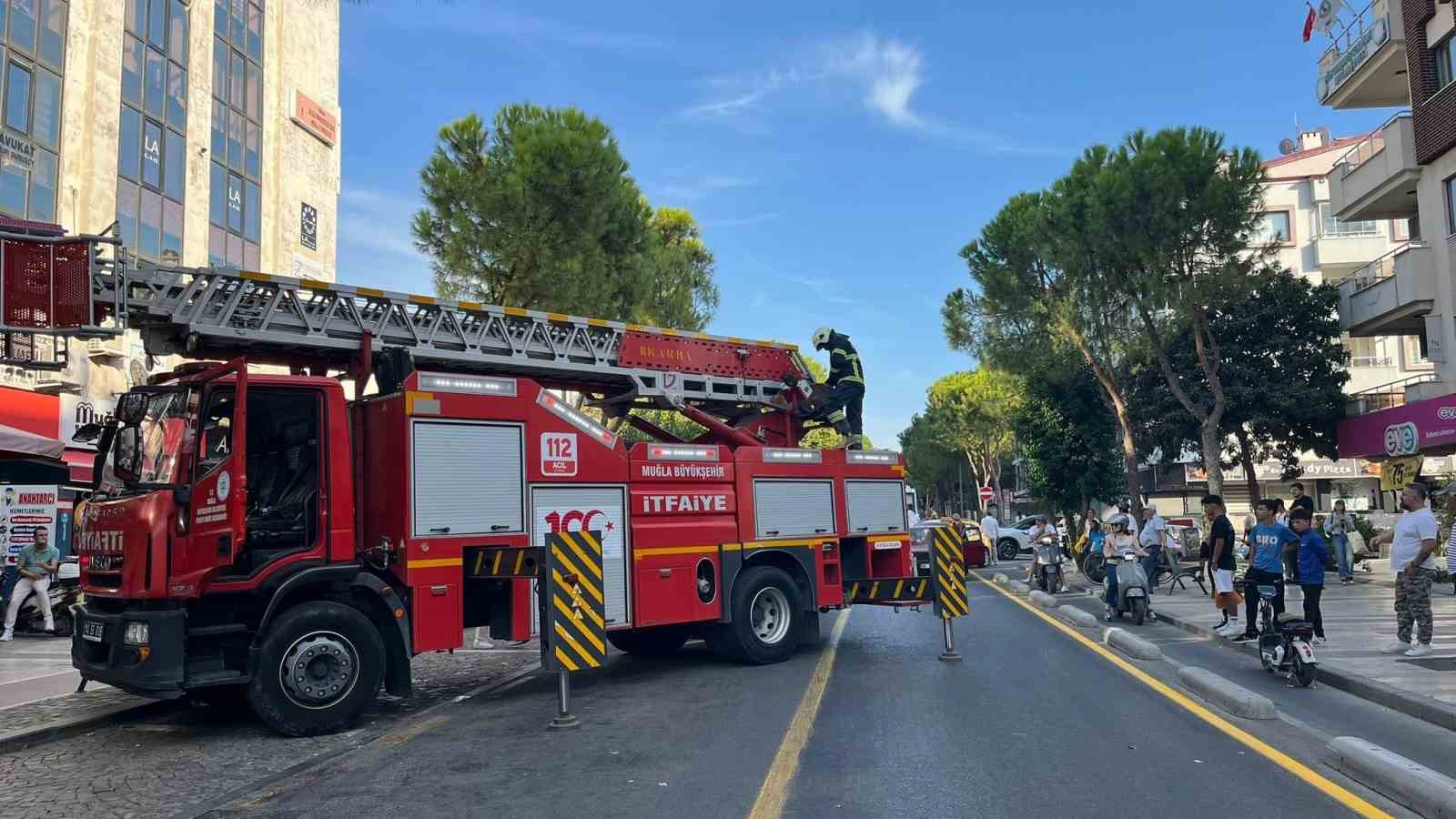 Menteşe Recai Güreli Caddesi’nde
