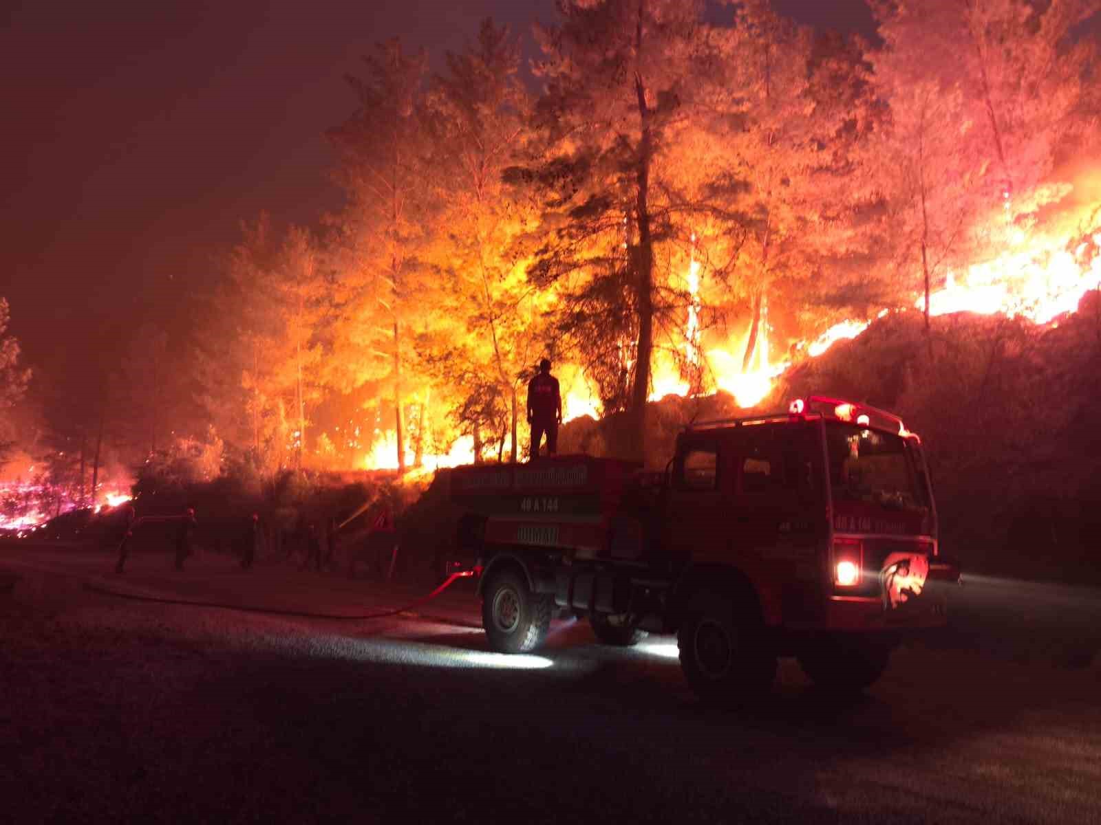 Muğla’da alevli gece Muğla’da dün akşam saatlerinden