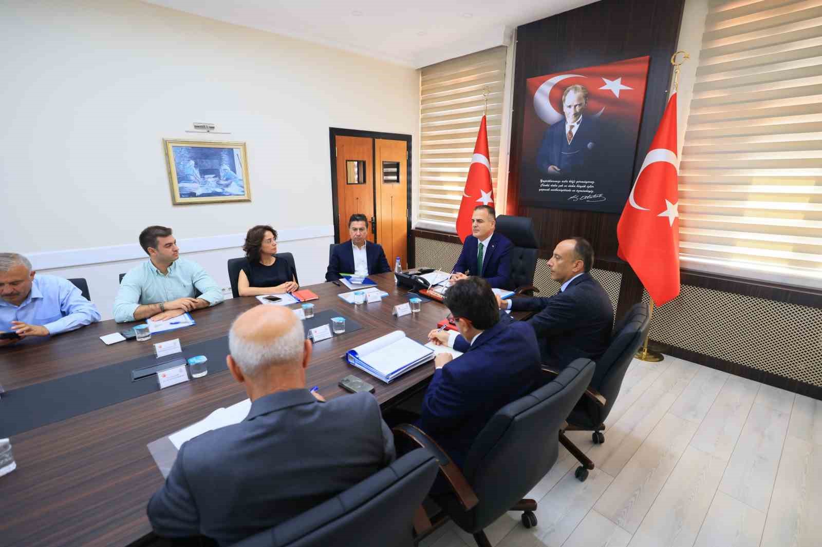 Muğla’da hayvan bakım evleri ve doğal yaşam alanları toplantısı Muğla’daki hayvan bakım evleri