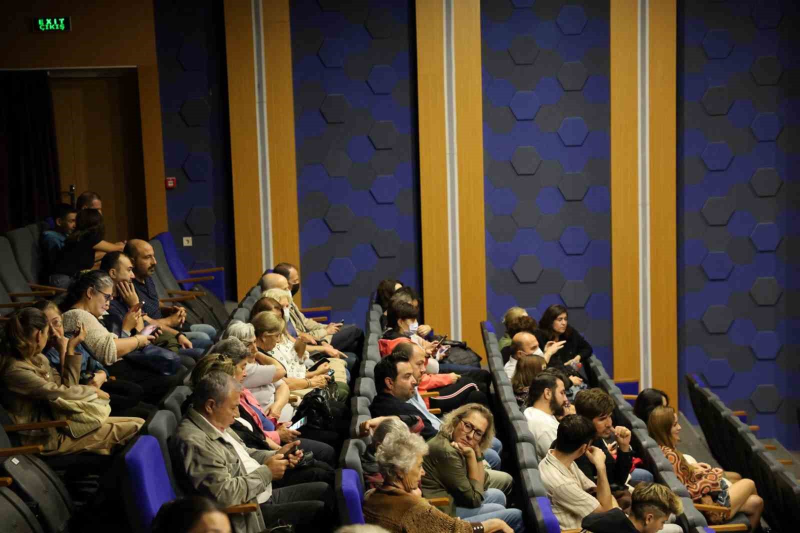 Ekim ayında ikisi yeni