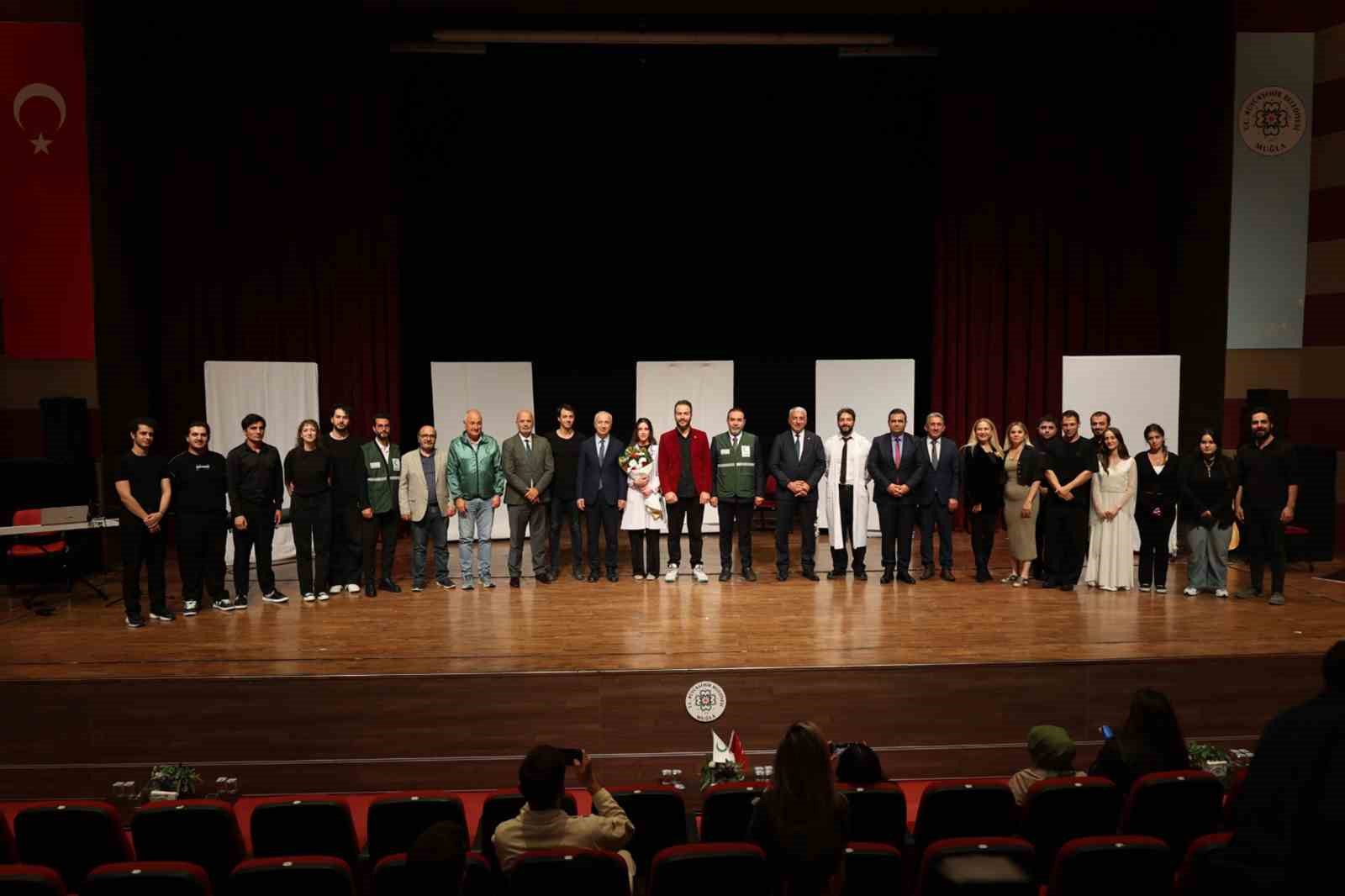 Büyükşehir’den bağımlılıkla mücadeleye sanatla destek Muğla Büyükşehir Belediyesi, bağımlılıkla