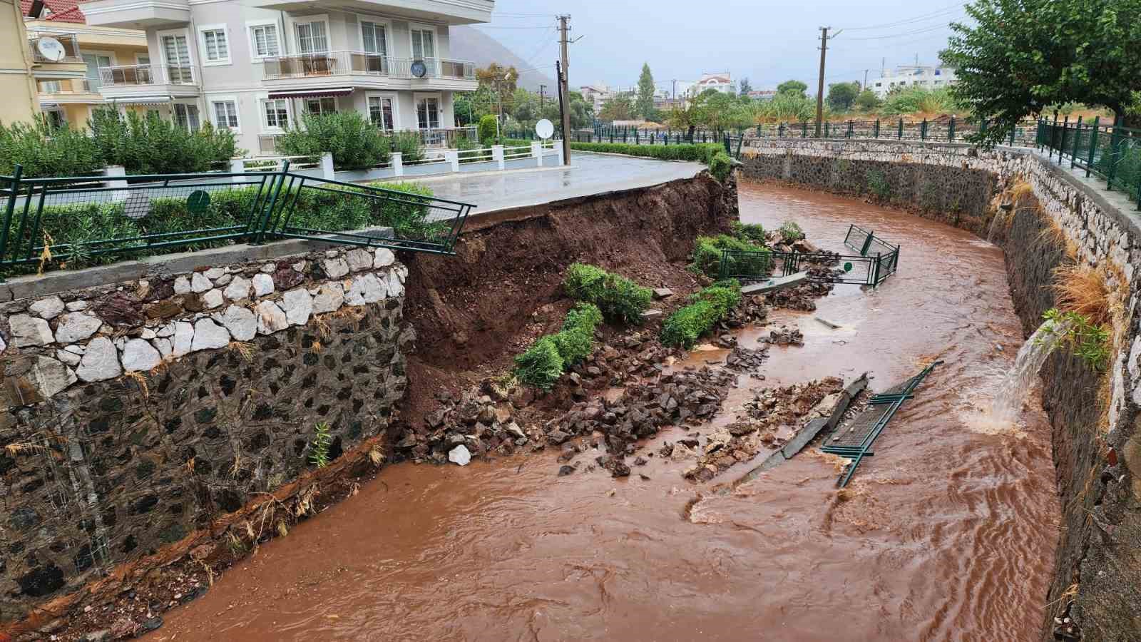 Muğla’nın Marmaris ilçesinde öğlen