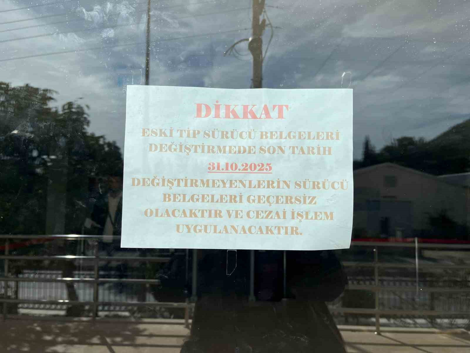 Menteşe’de eski tip ehliyetlerin