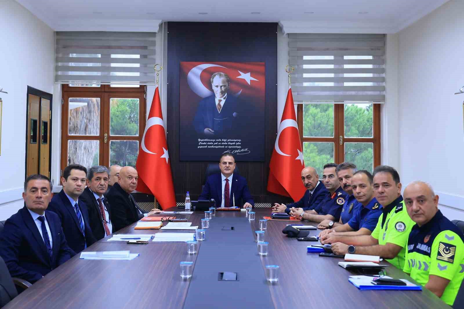 Muğla’da ‘Karayolu Trafik Güvenliği’ toplantısı Karayollarında Trafik Güvenliği toplantısı