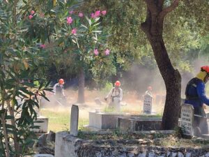 Muğla’da mezarlıklar temizleniyor