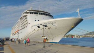 Seven Seas Voyager, Bodrum’a geldi