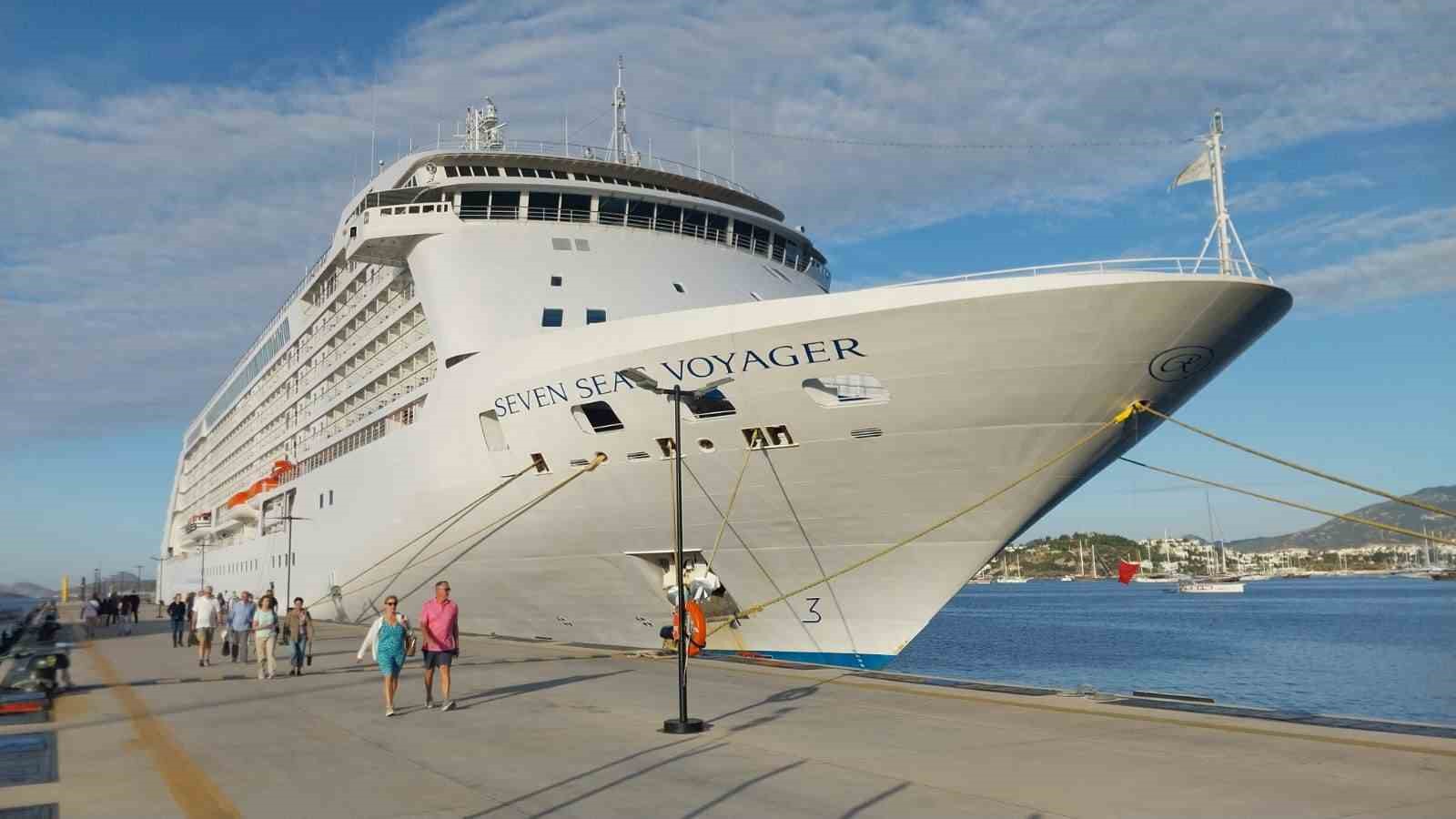 Seven Seas Voyager, Bodrum’a geldi Muğla’nın Bodrum ilçesine gelen