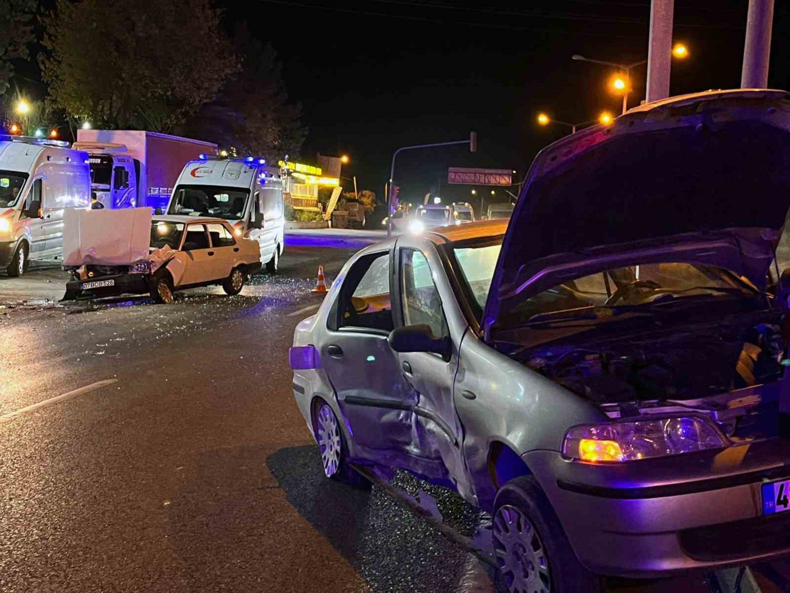 Aydın-Muğla karayolu Yatağan Bozarmut