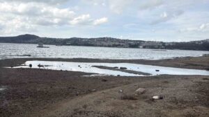 Bodrum’da deniz çekildi