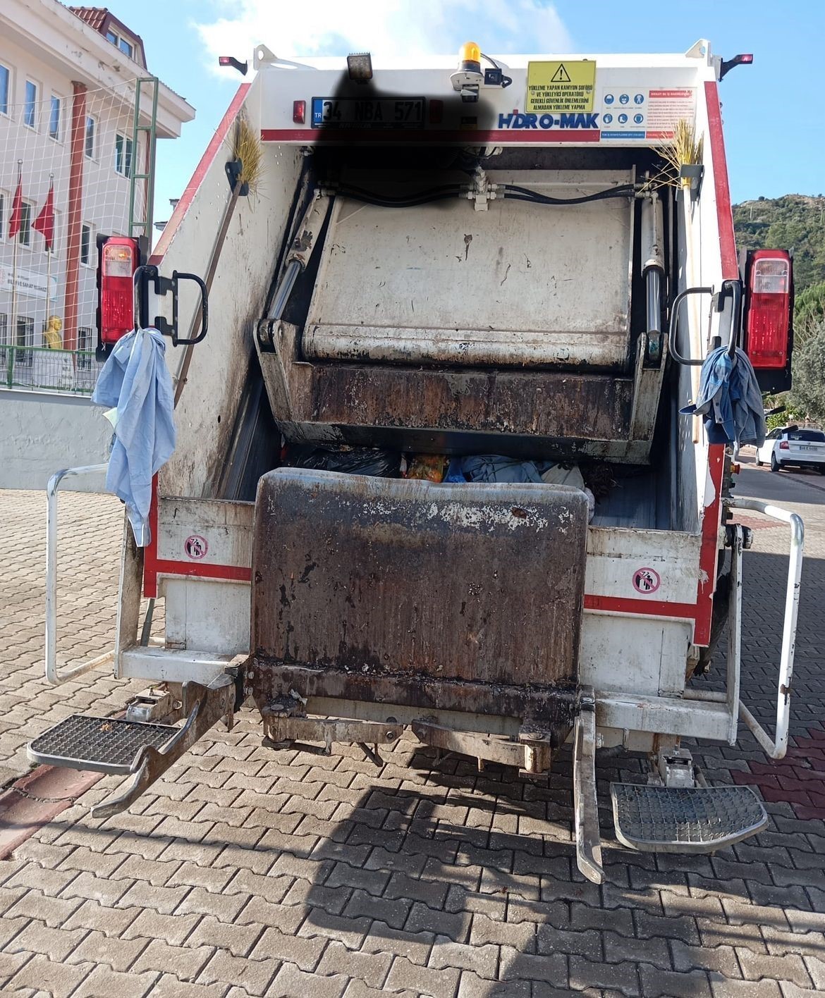 Muğla’nın Marmaris ilçesinde Marmaris Belediyesi’ne