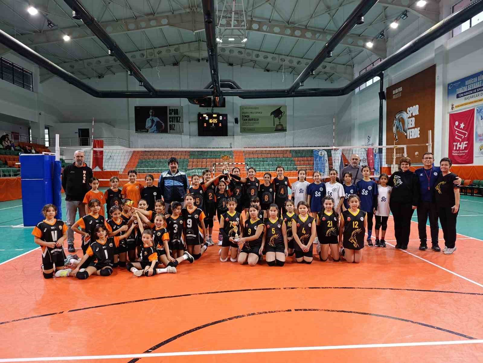 Muğla’nın Köyceğiz ilçesinde voleybol