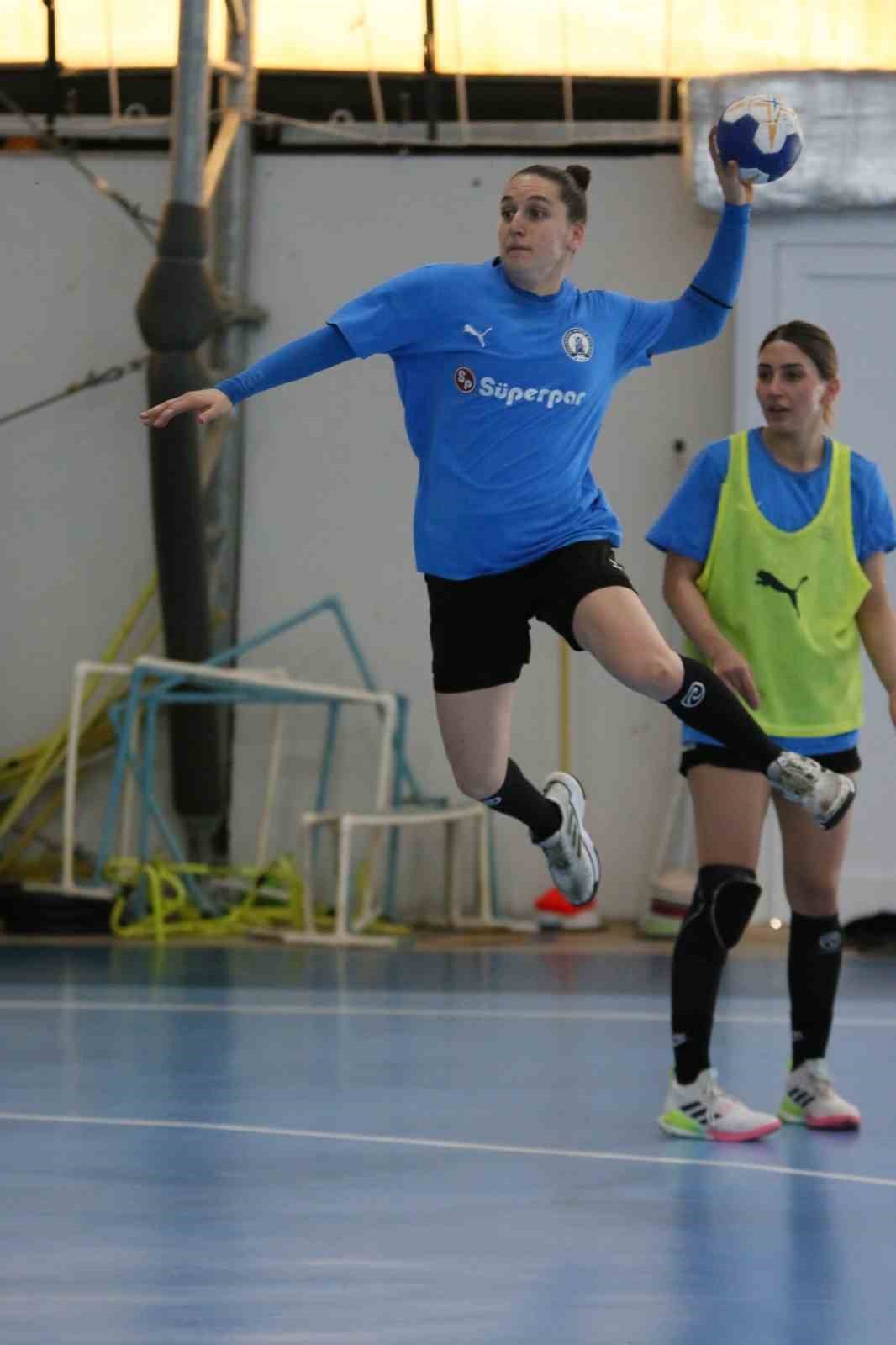 Hentbol Kadınlar Süper Ligi’nde