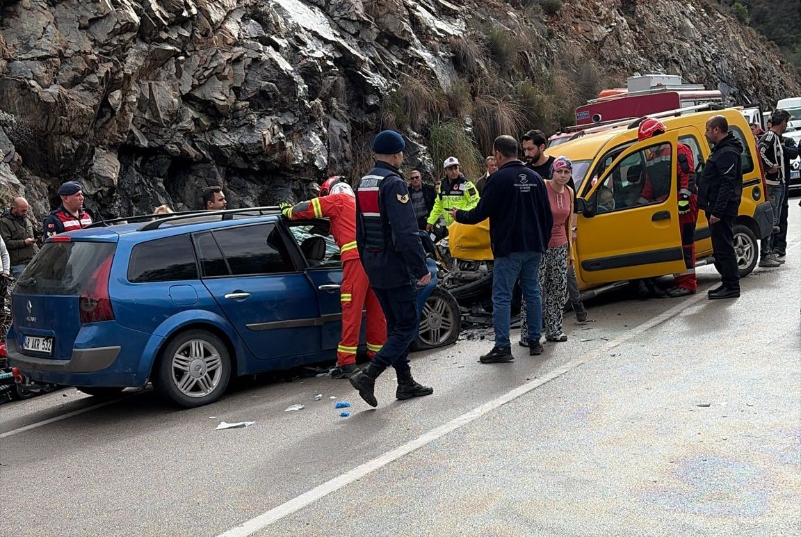 Fethiye’de Üzümlü yolu üzerinde