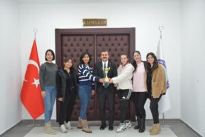 Köyceğiz Veteran Kadın Voleybol Takımı ikinci oldu