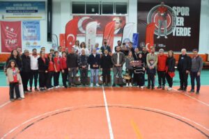 Köyceğiz’de ödüllü Floor Curling Turnuvası sona erdi
