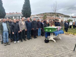 Küçük Öykü, gözyaşları içinde son yolculuğuna uğurlandı