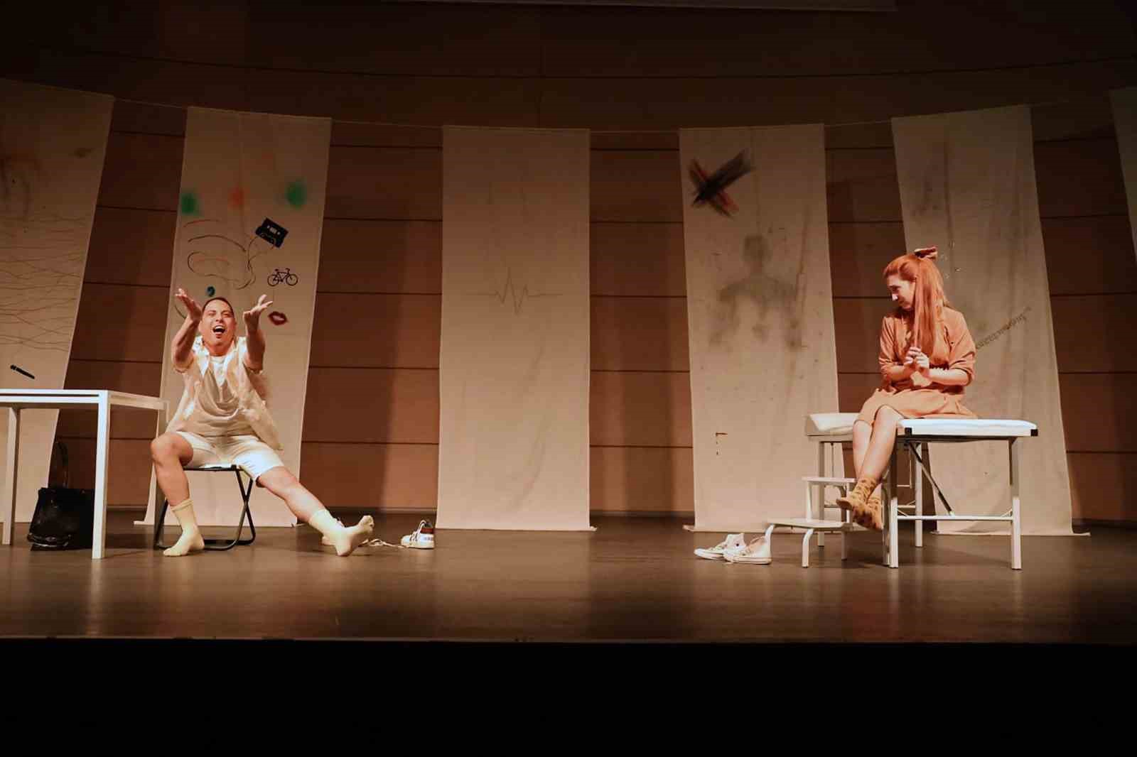 Menteşe Belediye Tiyatrosu, 13-14 Şubat